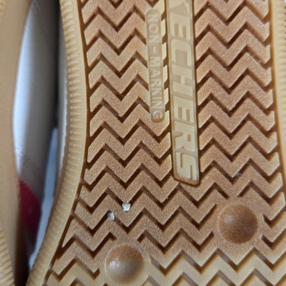 Skechers White and Pink Big Girls Sneakers - Picture 4 of 6